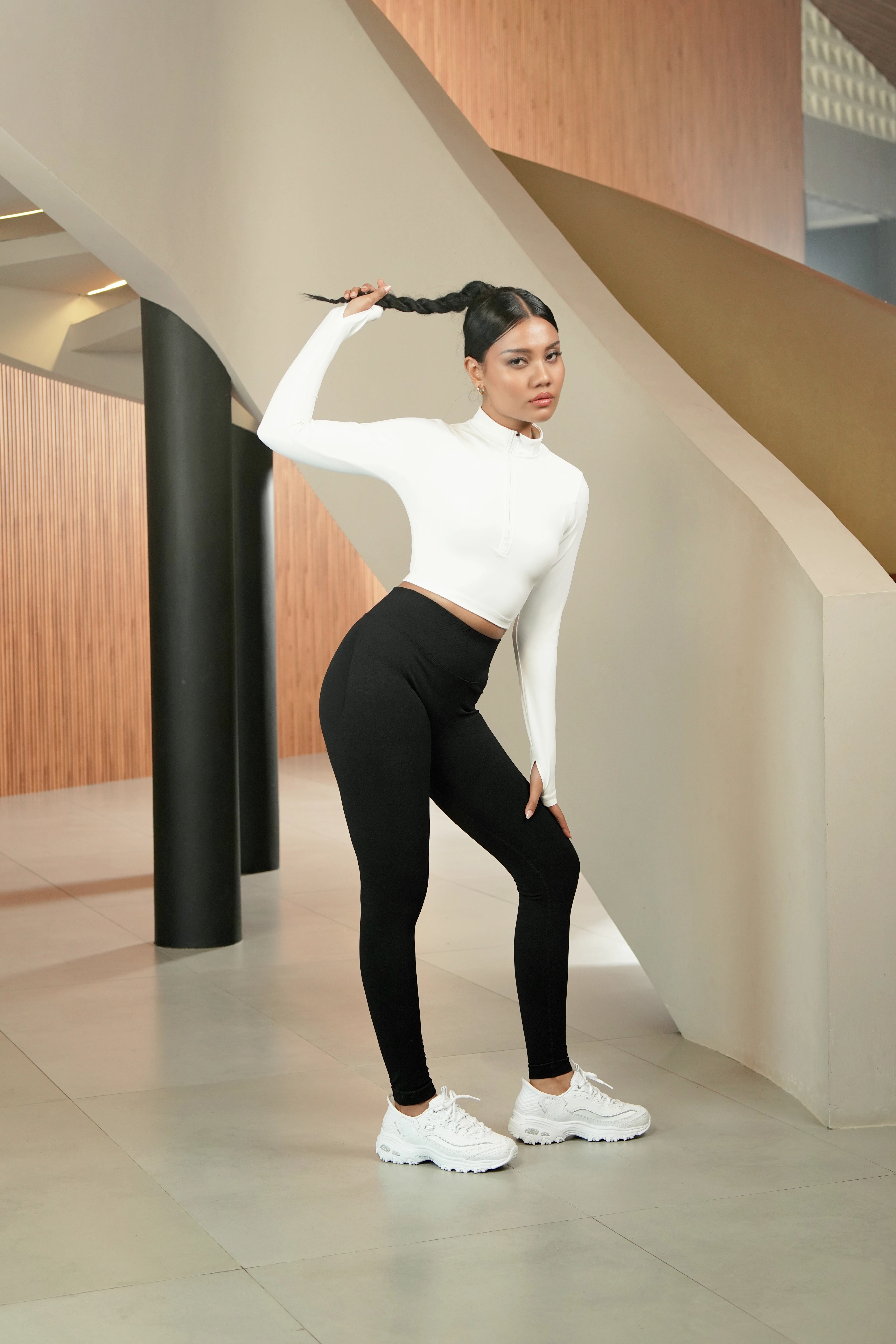 YOKU Seamless Peach Lift Legging