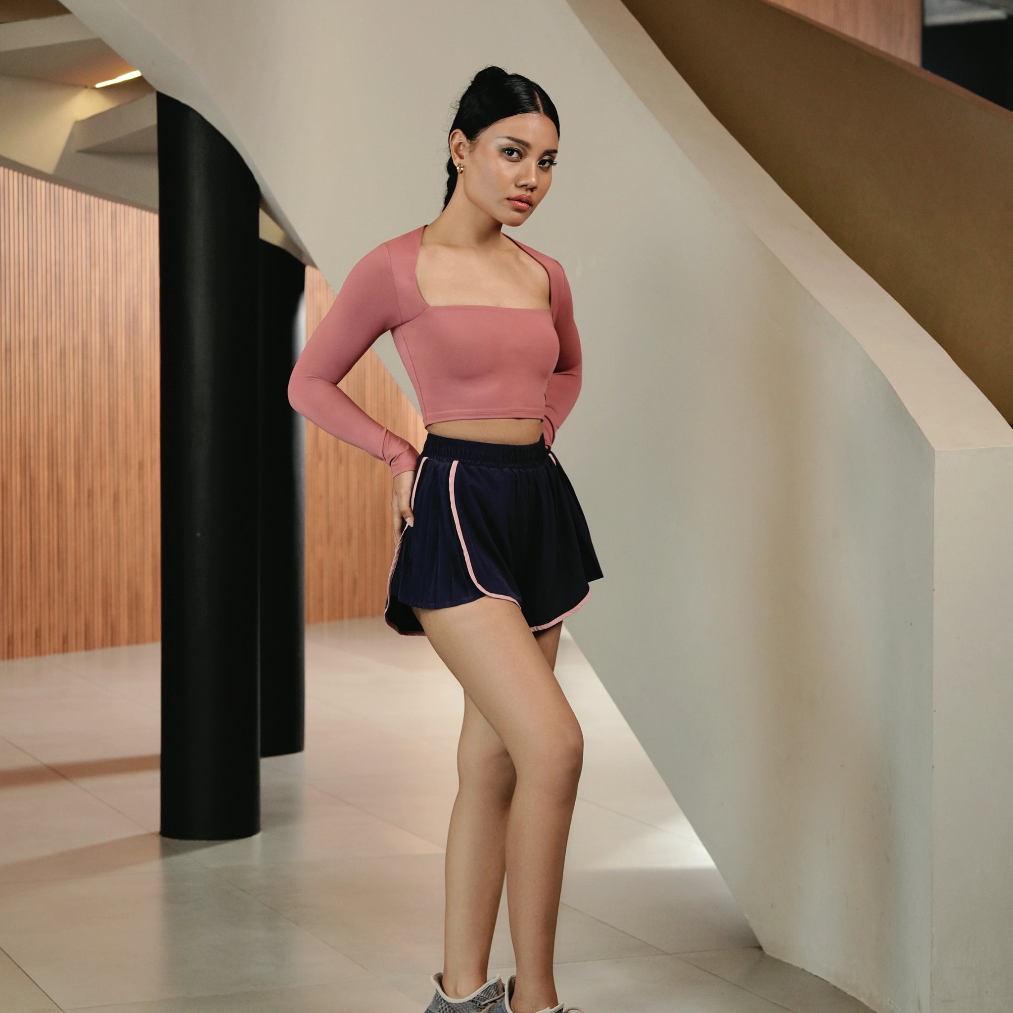 YAYLA Pleated Side Sport Shorts