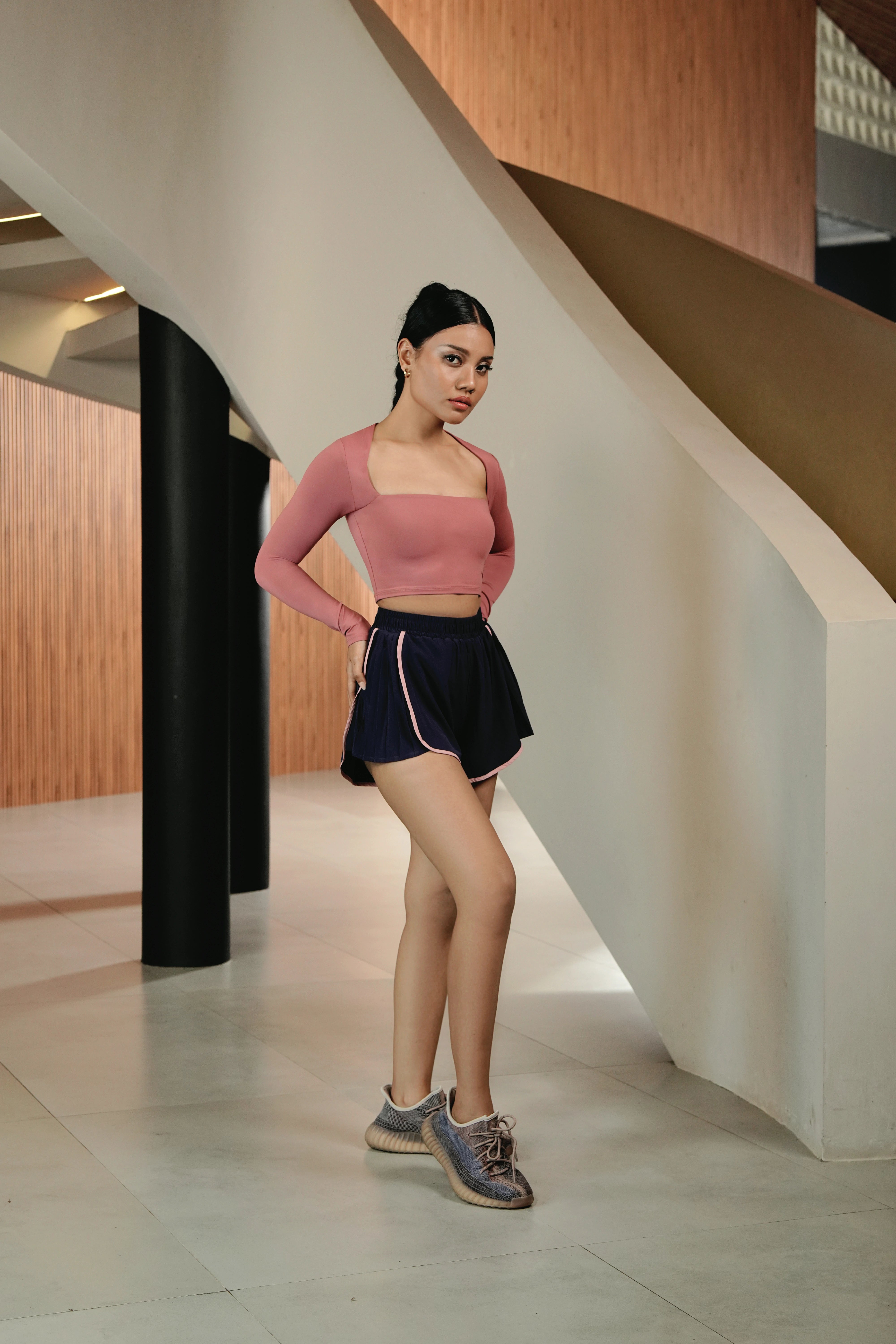 YAYLA Pleated Side Sport Shorts