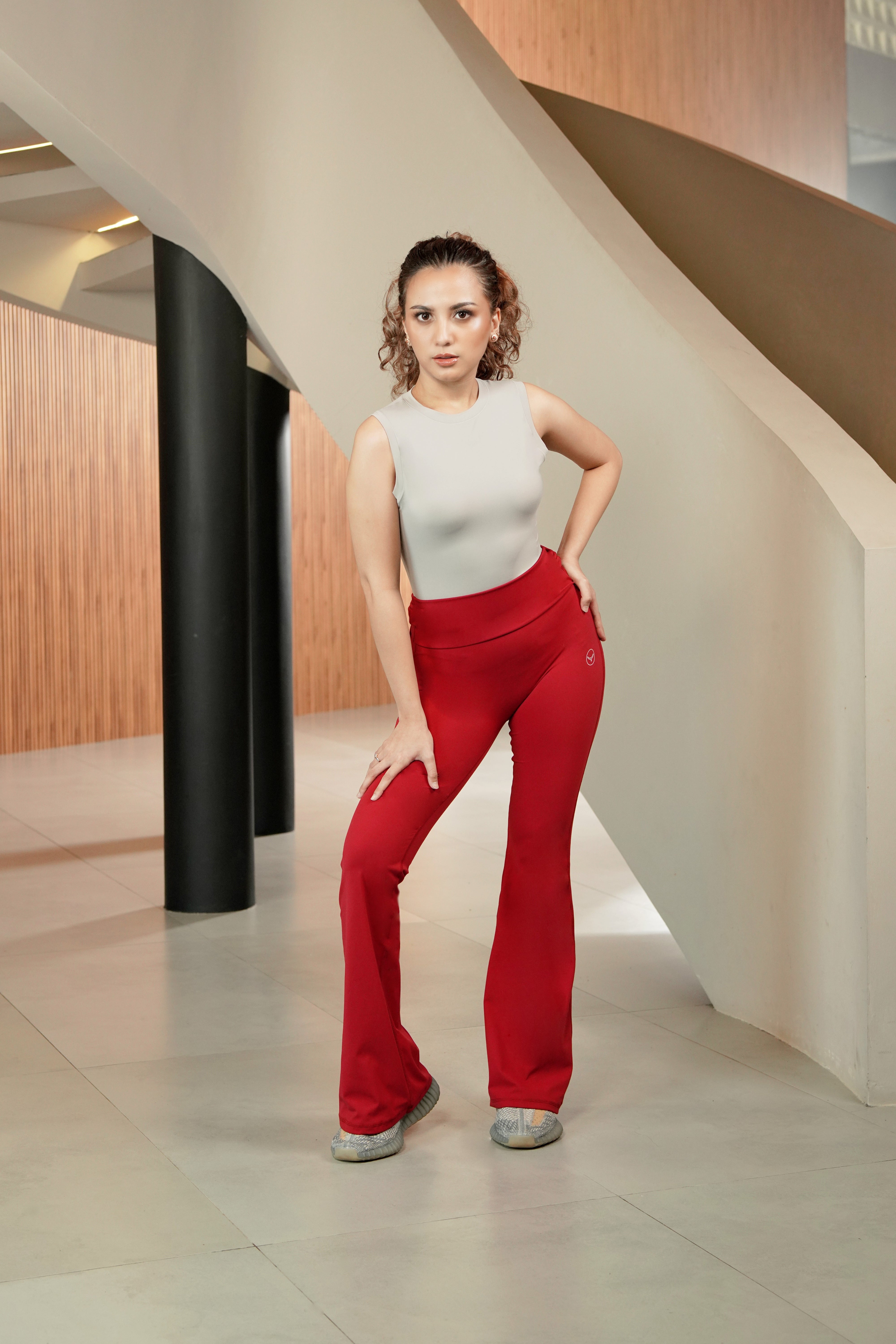 YEDA Crew Neck Sleeveless Top