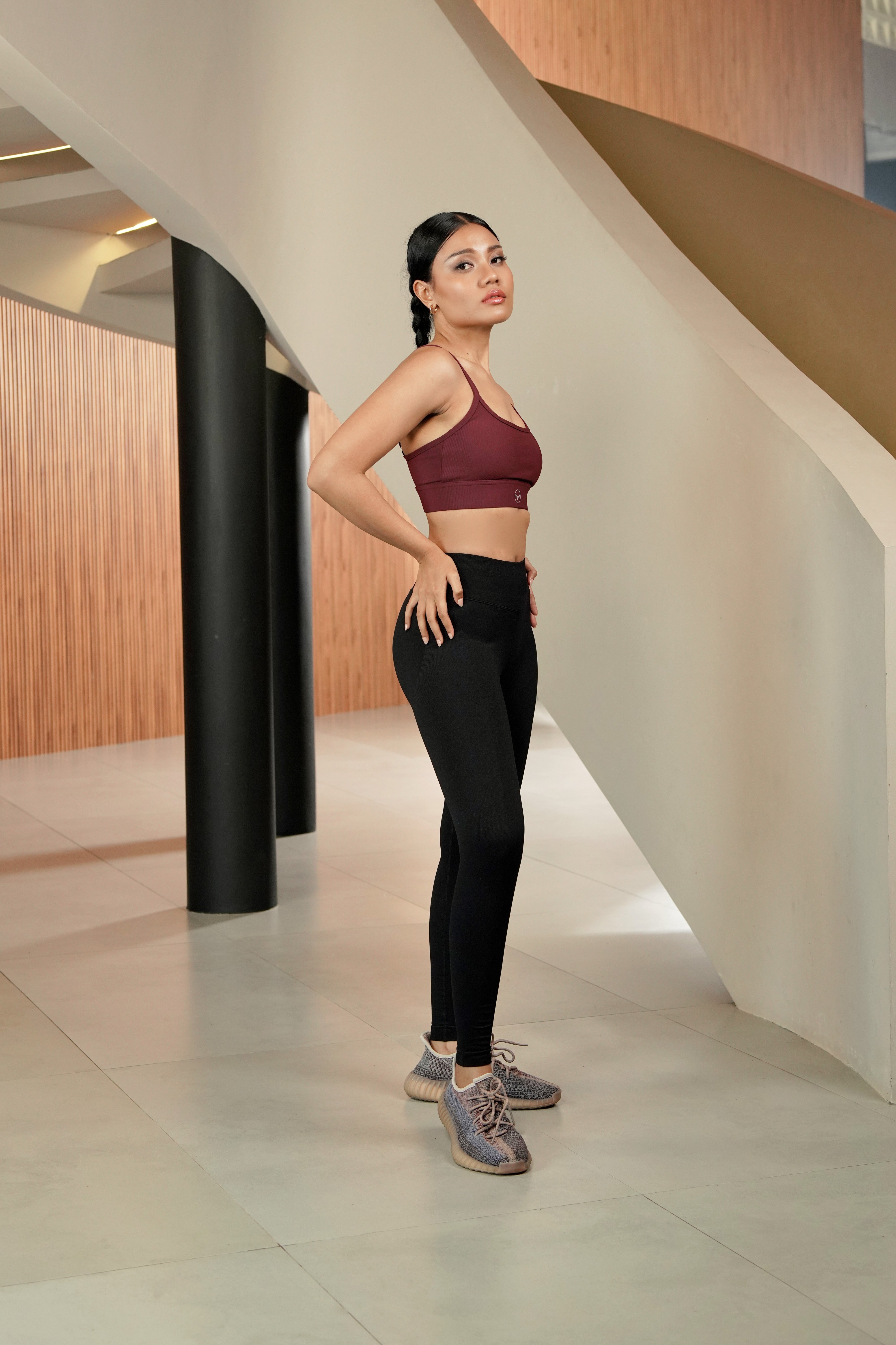 YUNO Ribbed Padded Sports Bra