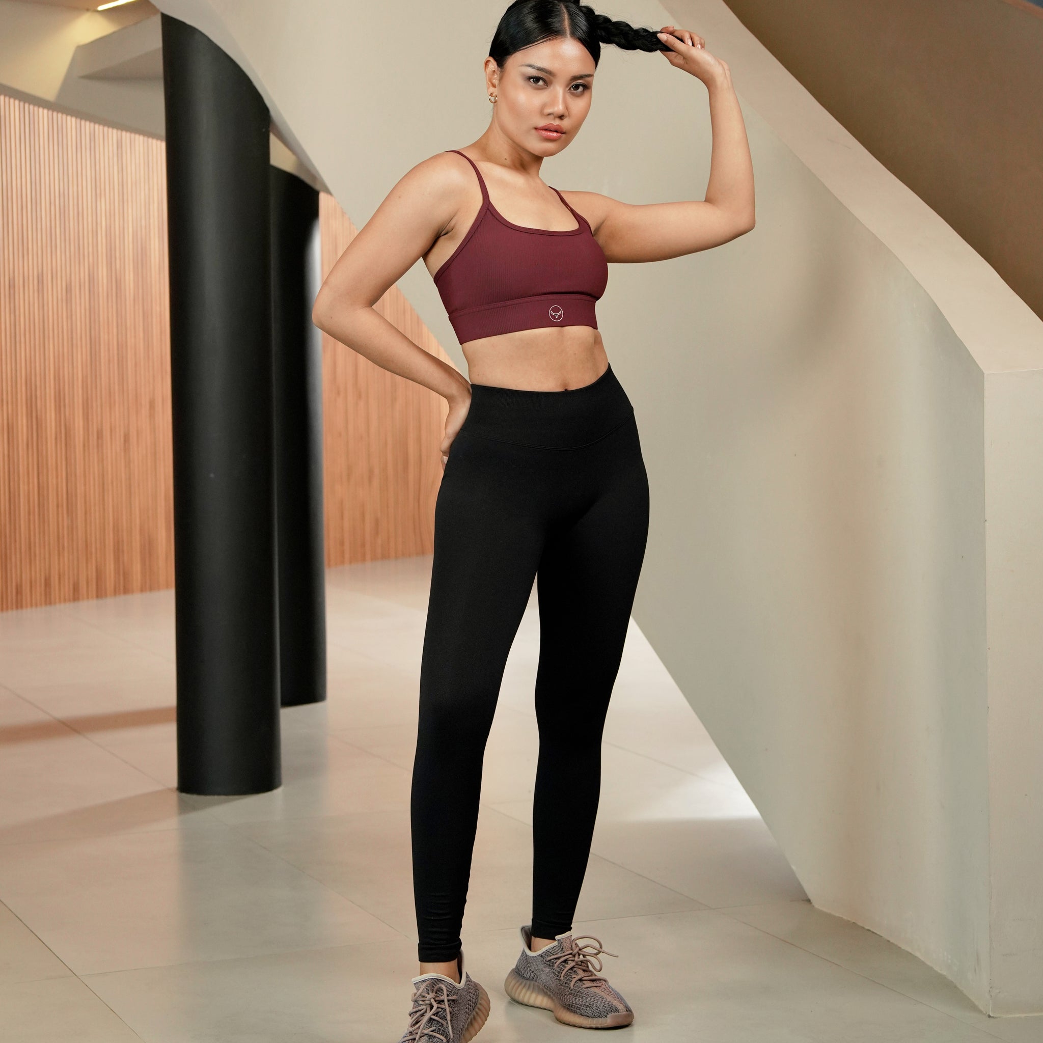 YUNO Ribbed Padded Sports Bra