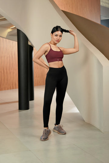 YUNO Ribbed Padded Sports Bra